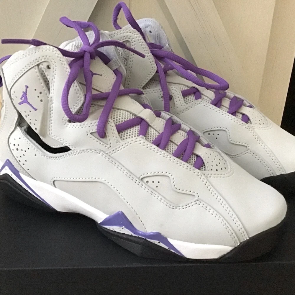 Jordan True Flight